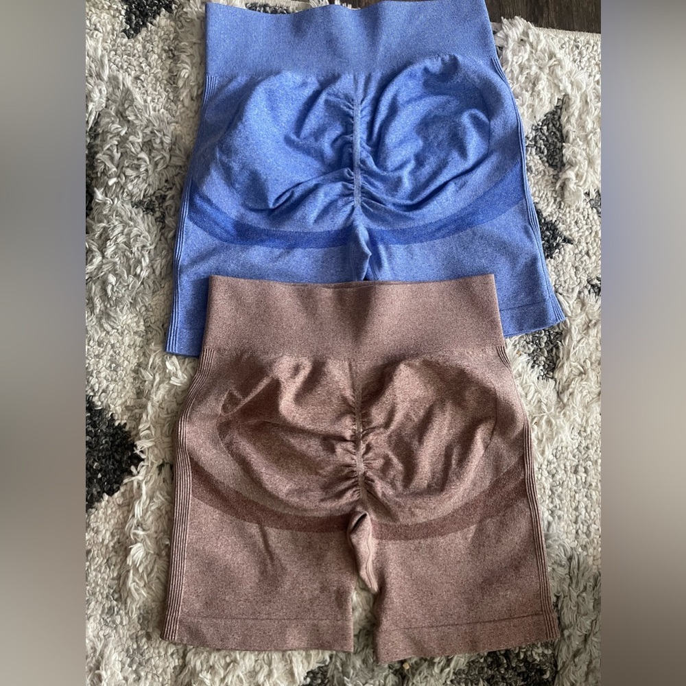 Size Large Women’s Workout Shorts